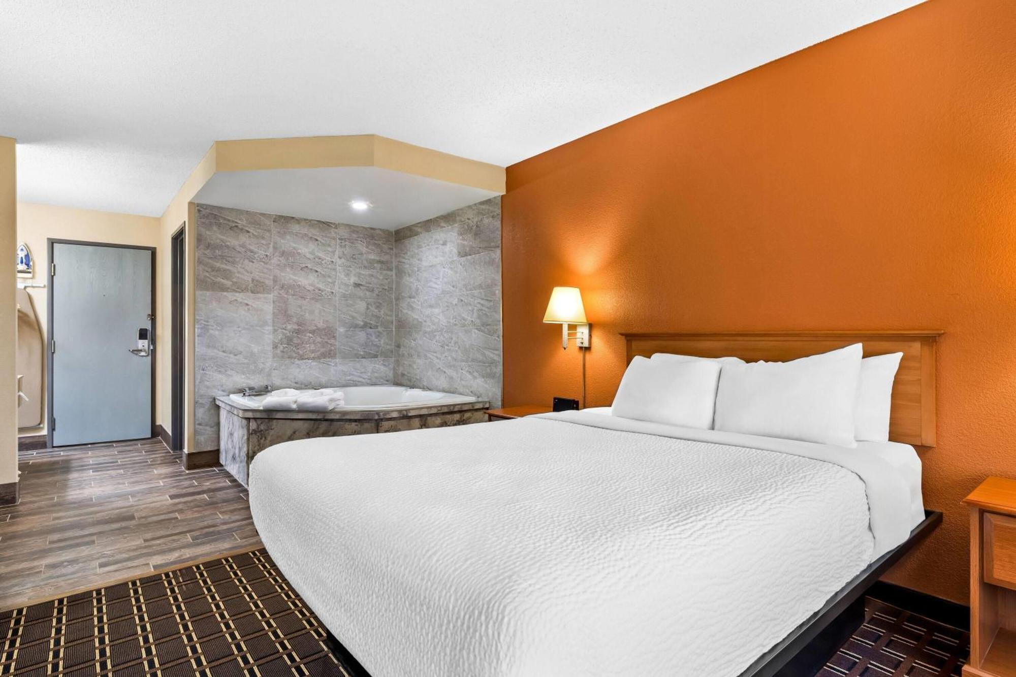 Days Inn By Wyndham Black River Falls - Access To Atv Trail Exterior foto