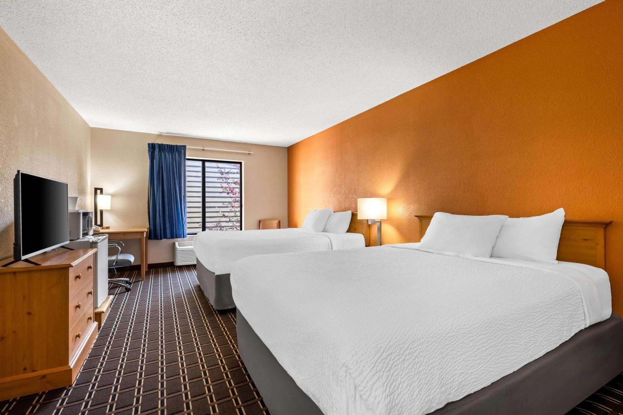 Days Inn By Wyndham Black River Falls - Access To Atv Trail Exterior foto
