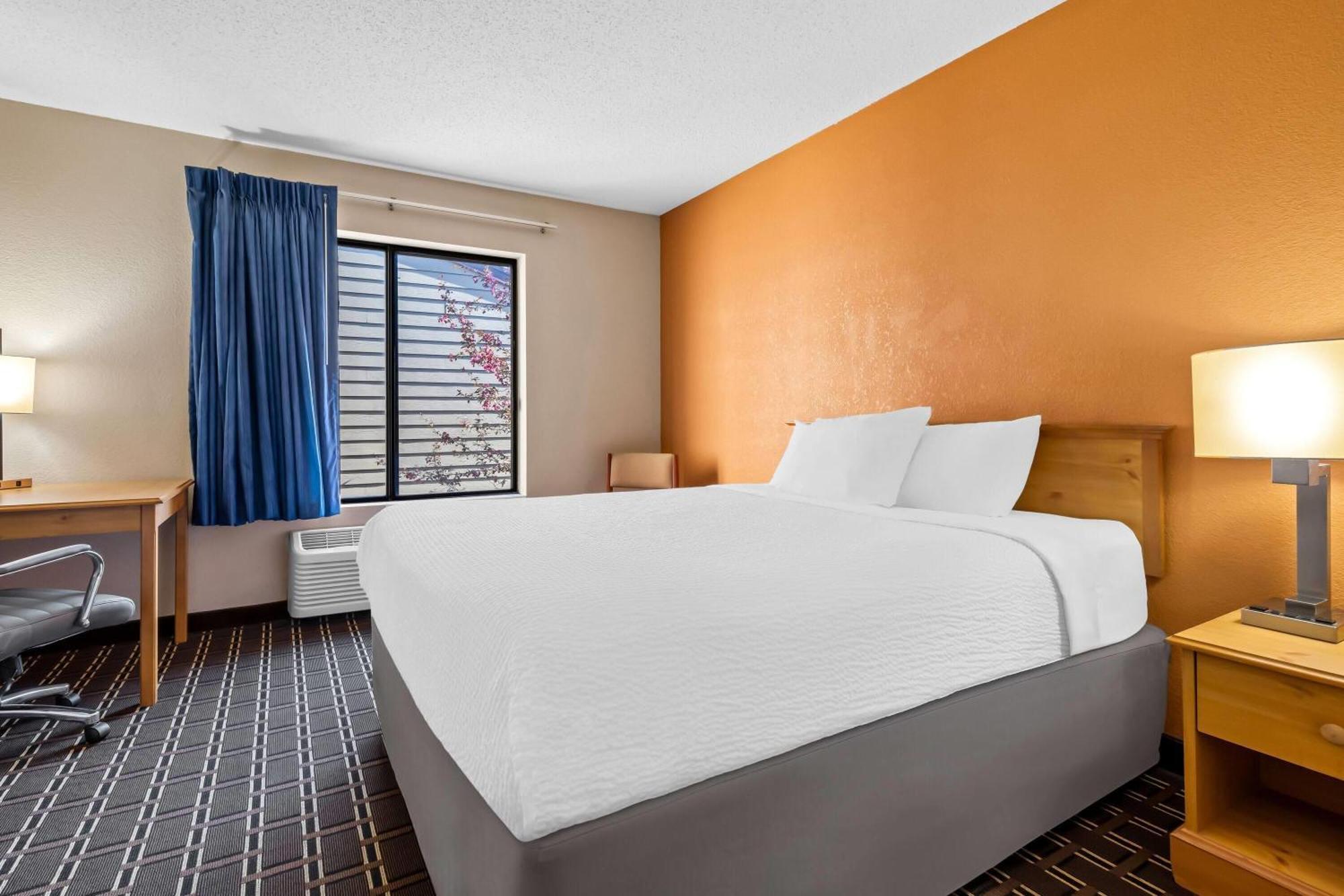 Days Inn By Wyndham Black River Falls - Access To Atv Trail Exterior foto